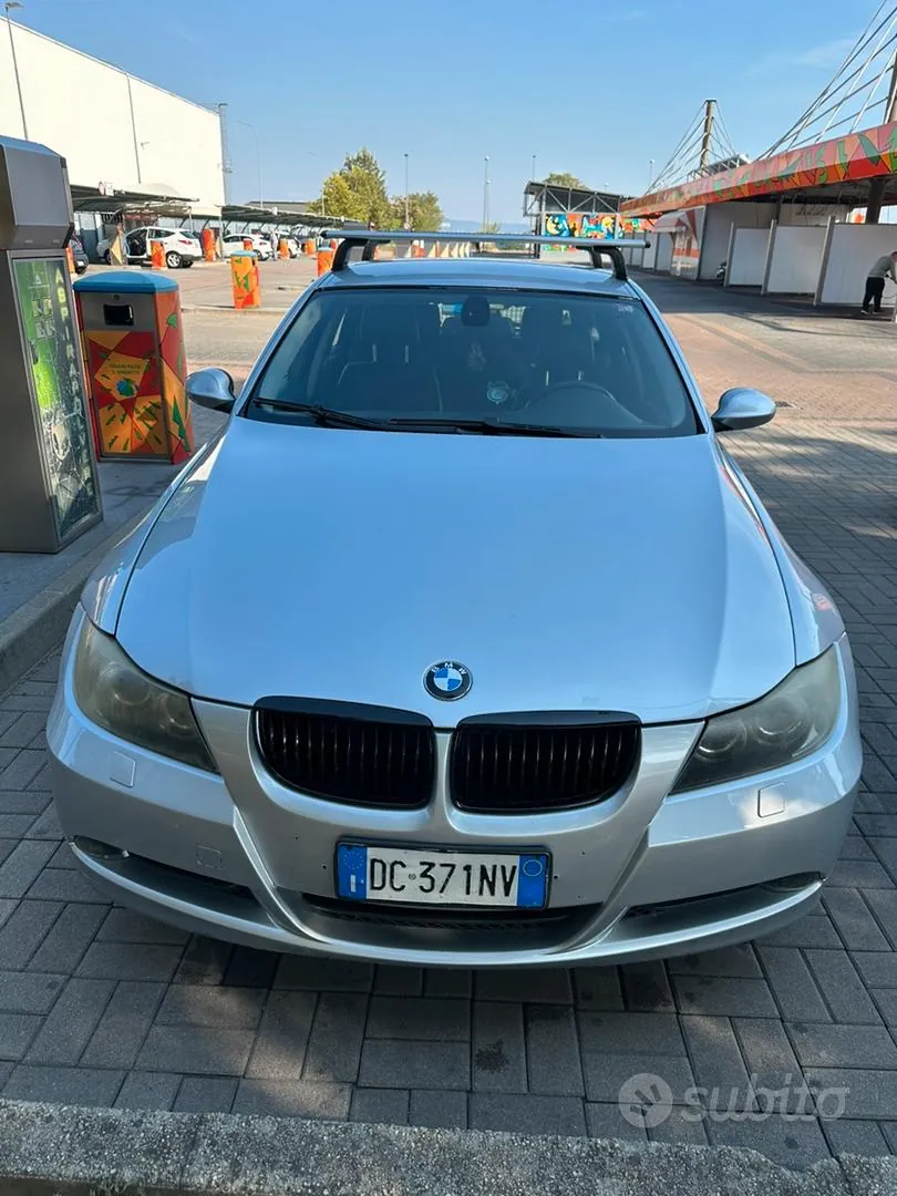 BMW 320I