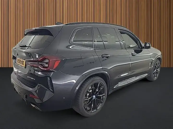BMW X3 2023 photo 2