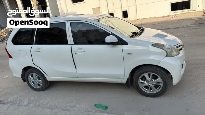 Toyota Avanza 2015 photo 3