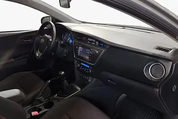 Toyota Auris 2014 photo 5
