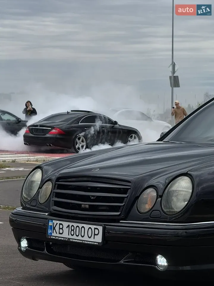 Mercedes-Benz E-Class 1998 photo 2