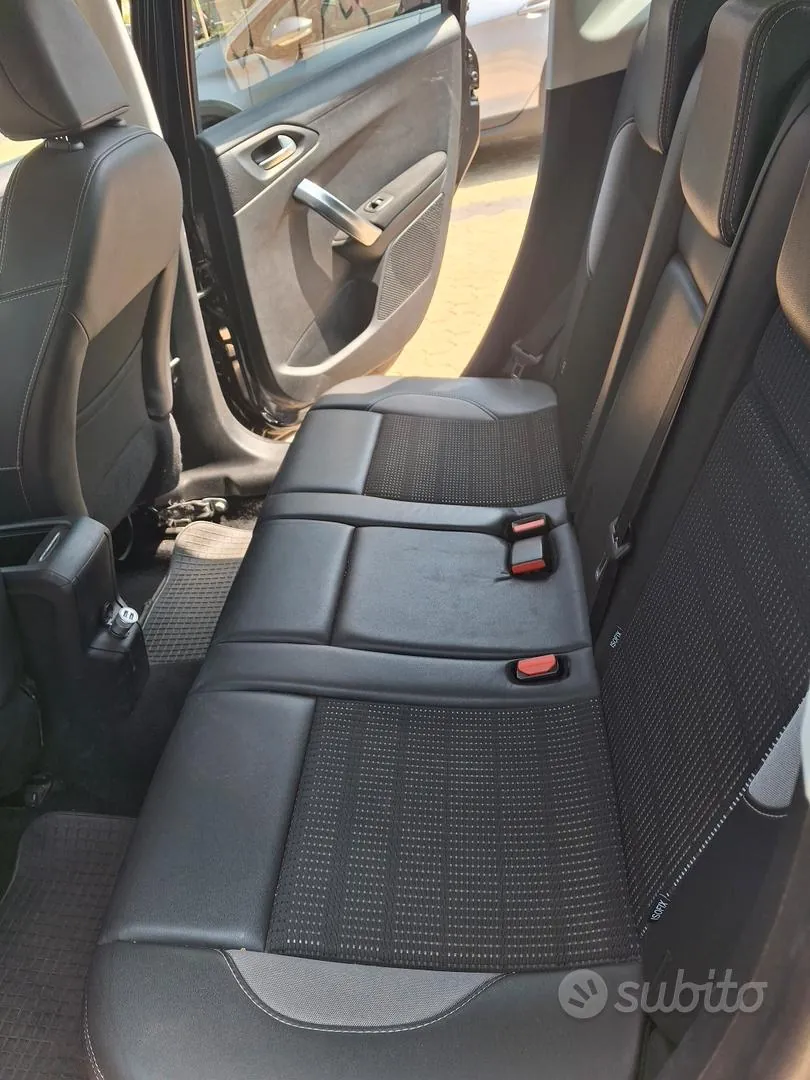 Peugeot 2008 2015 photo 5