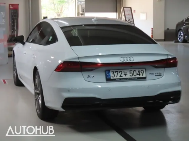 Audi A7 2022 photo 4
