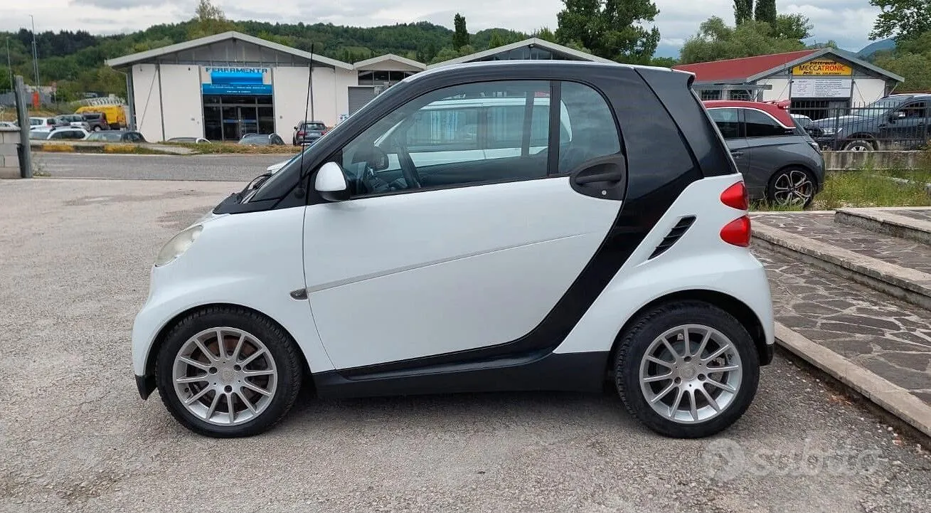 Smart Fortwo 2008 photo 2