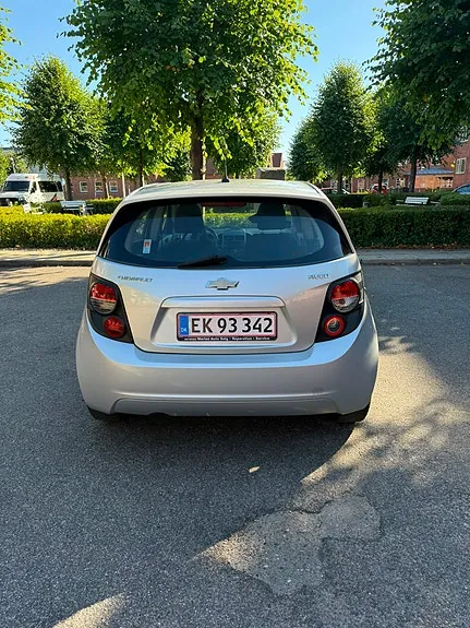 Chevrolet Aveo 2012 photo 2