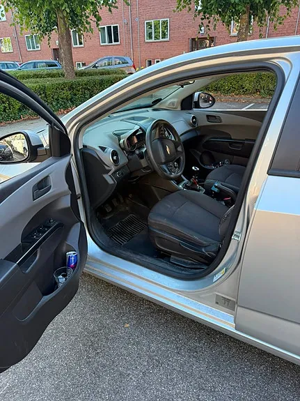 Chevrolet Aveo 2012 photo 5