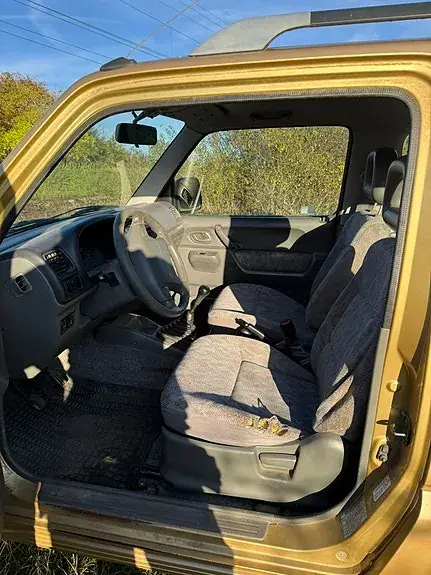 Suzuki Jimny 1998 photo 5