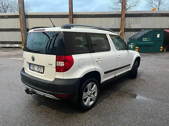 Skoda Yeti 2012 photo 4
