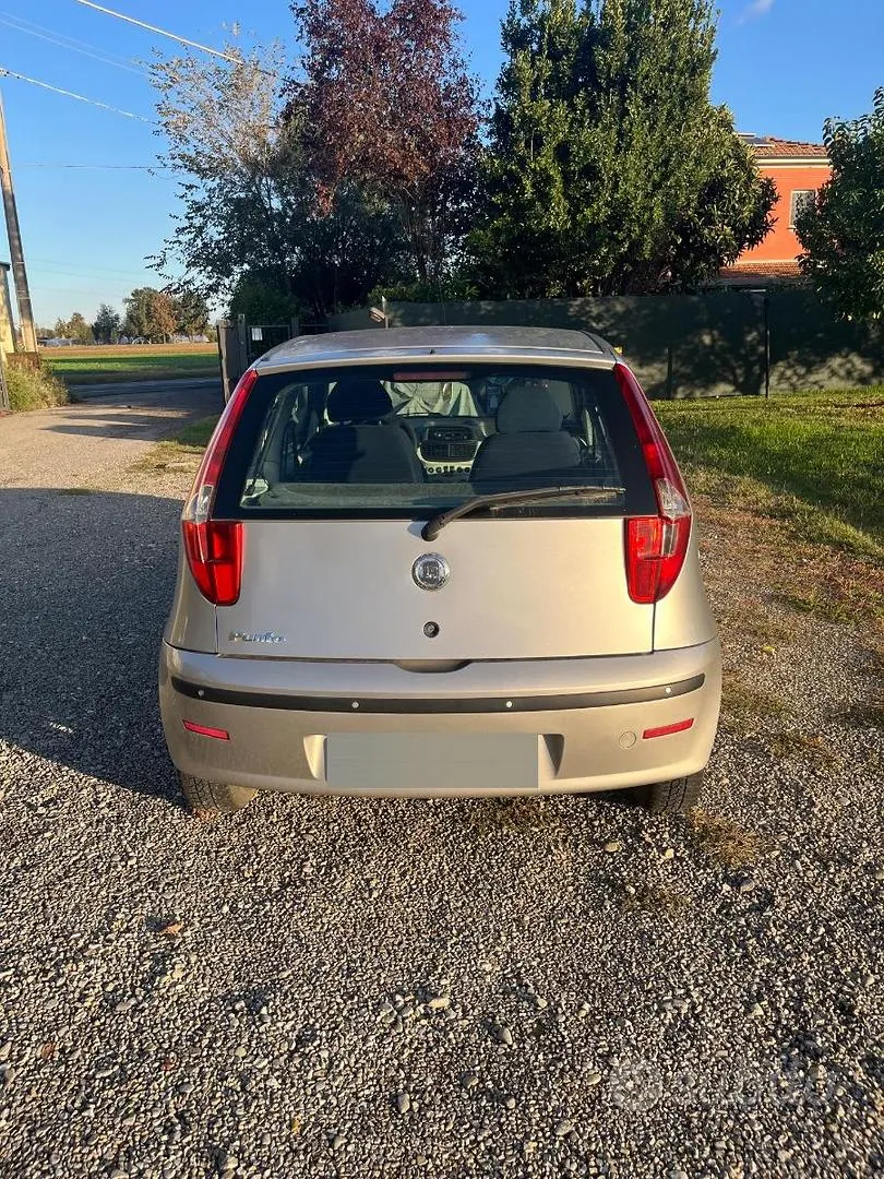 Fiat Punto 2004 photo 3