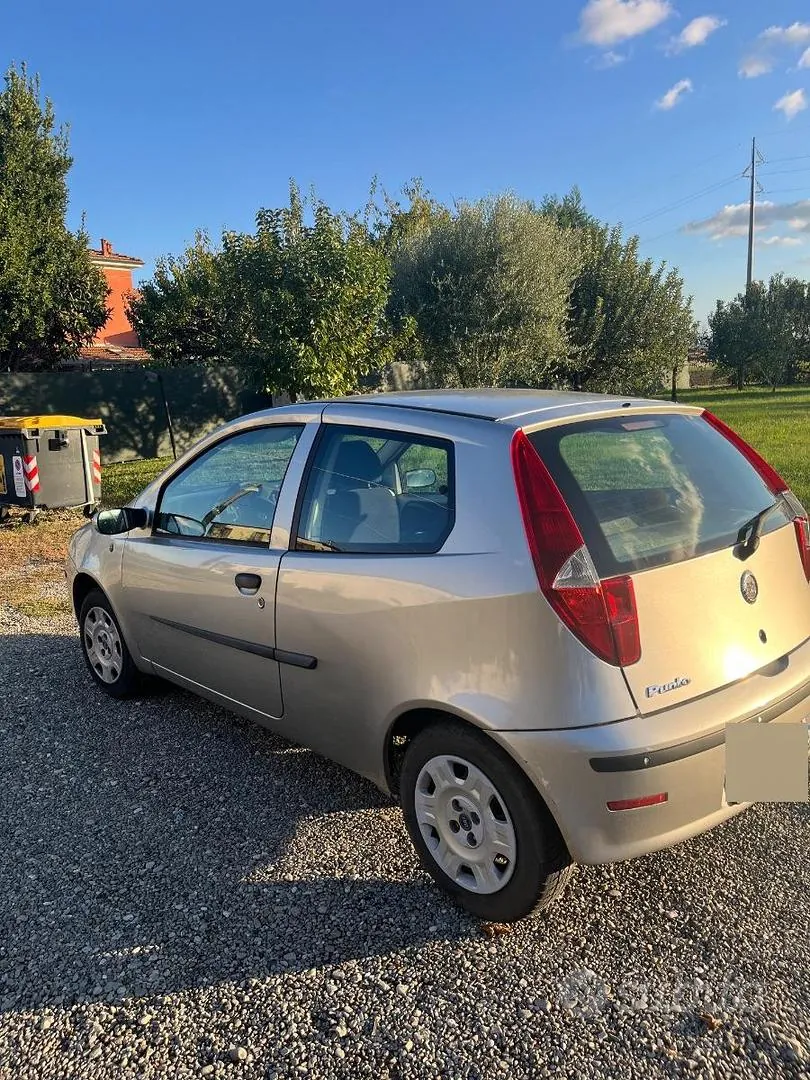 Fiat Punto 2004 photo 4