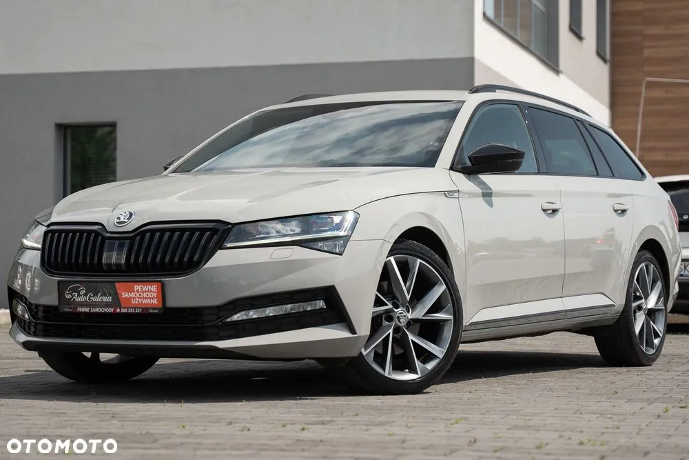 Skoda Superb 2023 photo 2