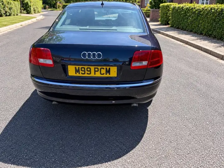 Audi A8 2006 photo 4