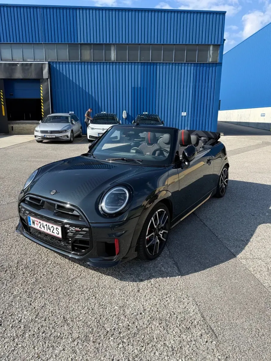 Mini John Cooper Works Cabrio