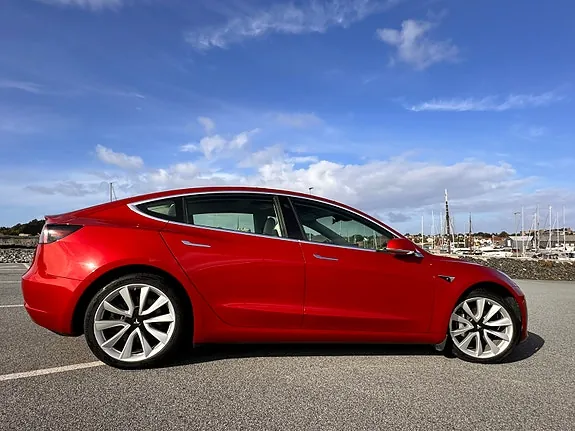 Tesla Model 3 2019 photo 4
