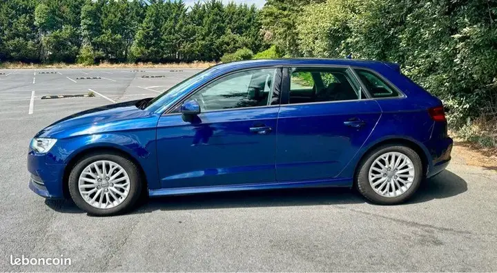 Audi A3 2015 photo 2