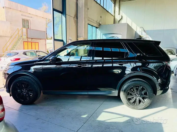 Land Rover Discovery Sport 2020 photo 3