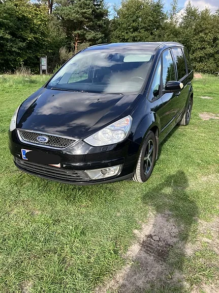 Ford Galaxy 2009 photo 4