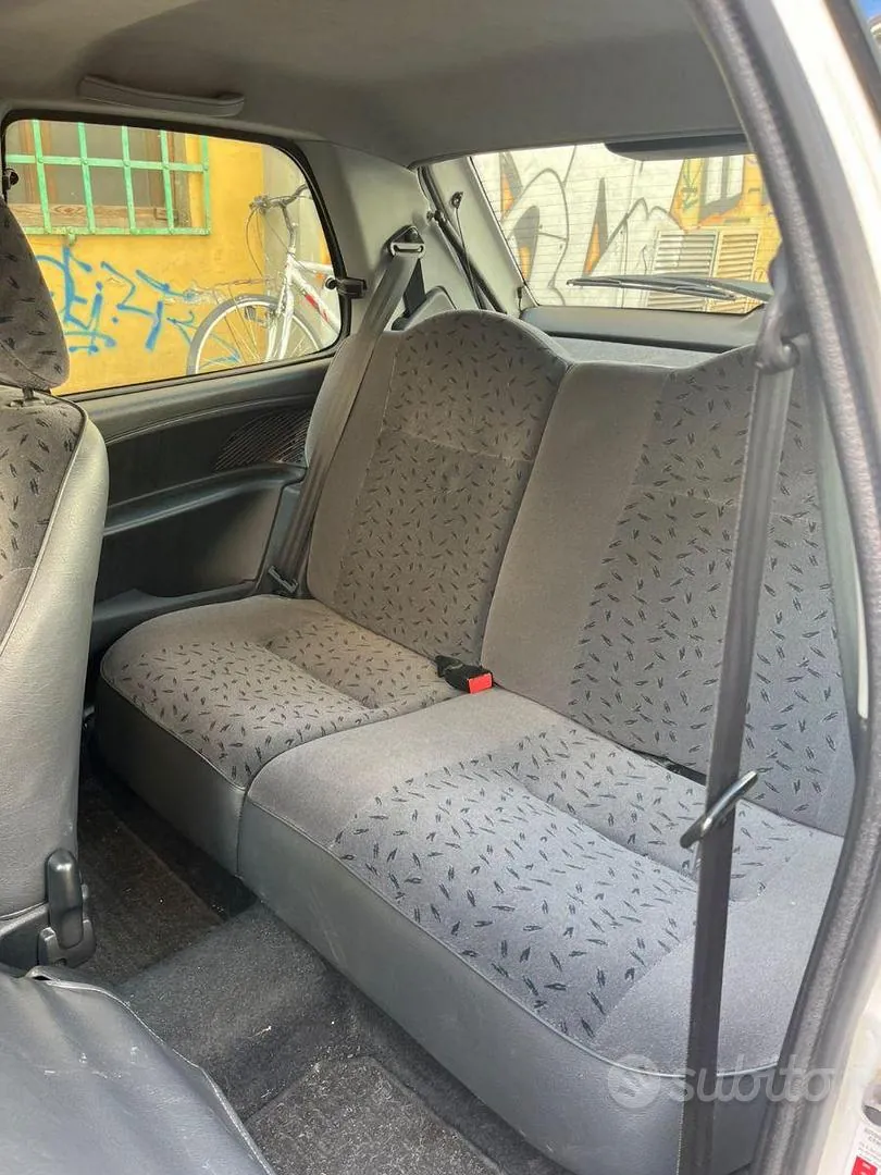 Citroen Saxo 2001 photo 4