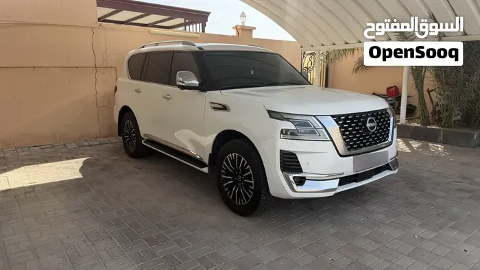 Nissan Patrol 2023 photo 2