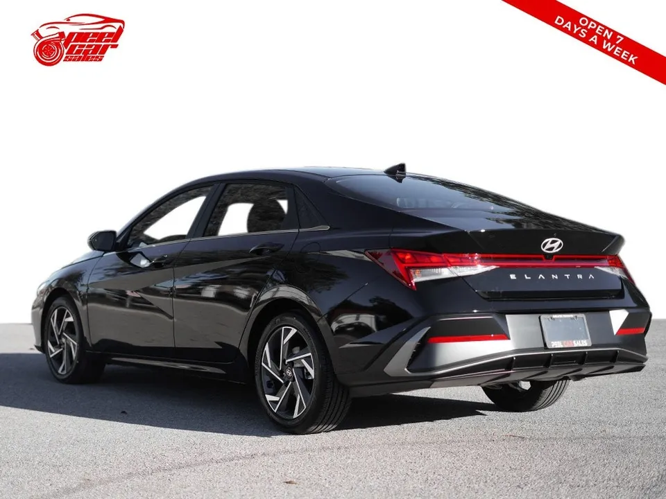 Hyundai Elantra 2025 photo 5