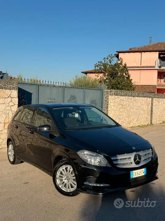 Mercedes-Benz B 200 Ngd Executive