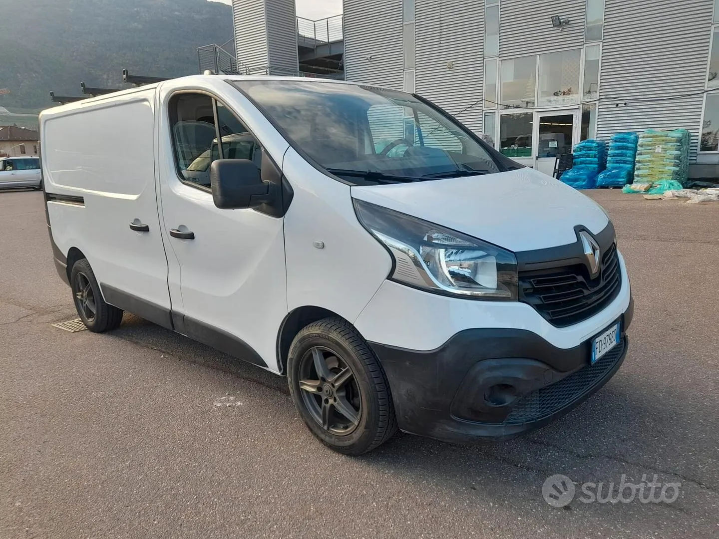 Renault Trafic 2016 photo 3