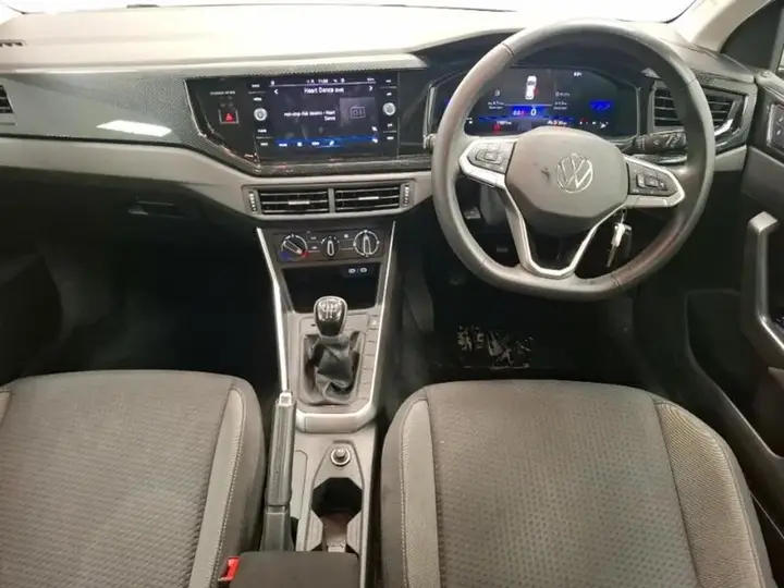 Volkswagen Polo 2023 photo 3