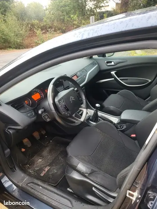 Citroen C5 2009 photo 3