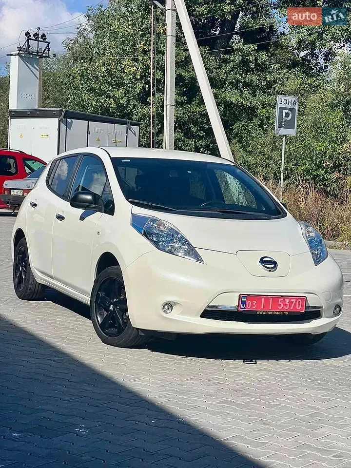 Nissan Leaf 2017 photo 2
