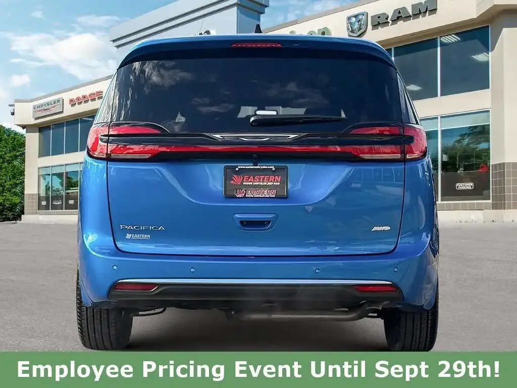 Chrysler Pacifica 2027 photo 4