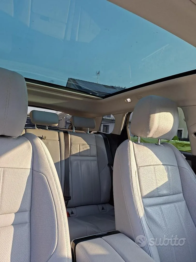Land Rover Evoque 2019 photo 4