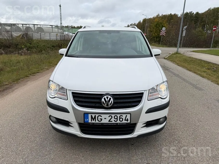 Volkswagen Touran 2008 photo 5