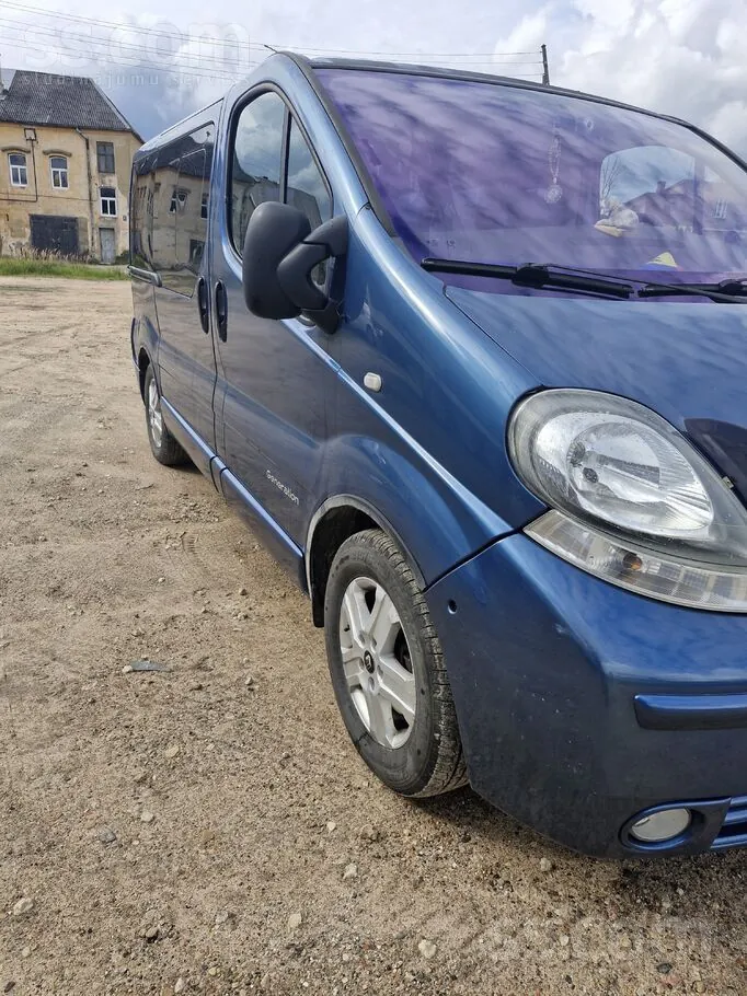 Renault Trafic 2005 photo 3