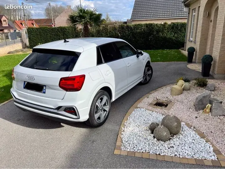 Audi Q2 2024 photo 2
