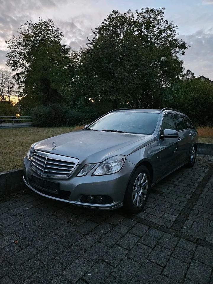 Mercedes-Benz E250