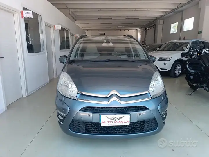 Citroen C4 Grand Picasso 2010 photo 2