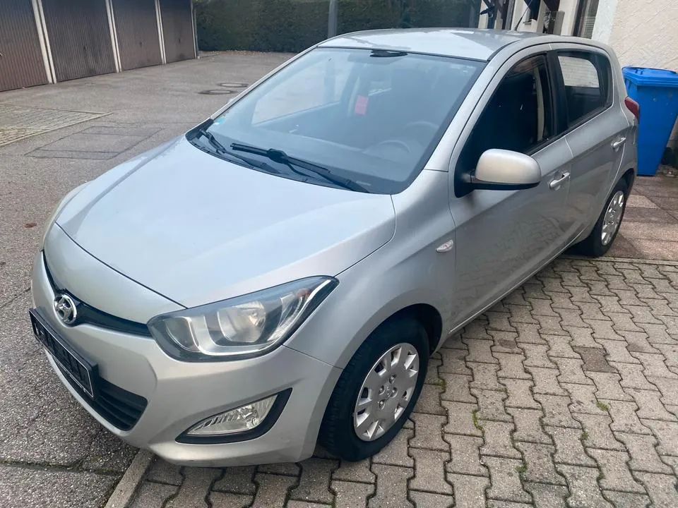 Hyundai I20