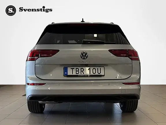 Volkswagen Golf 4 2026 photo 4