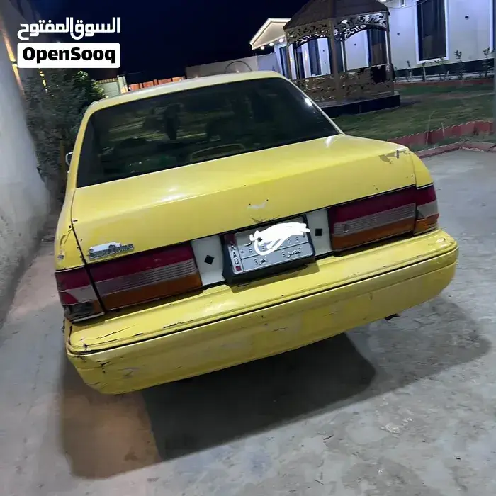 Toyota Crown 2000 photo 3