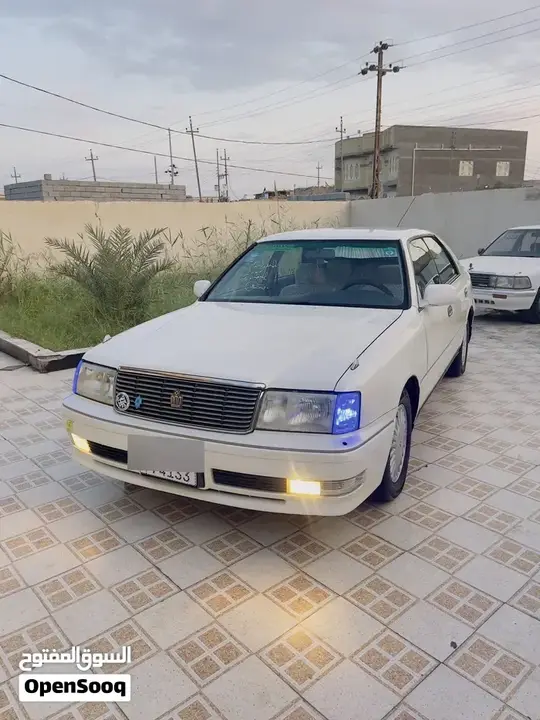 Toyota Crown 2000 photo 5