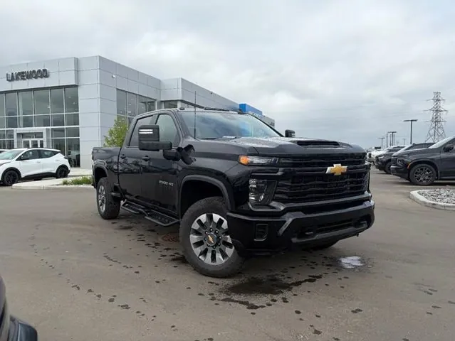 Chevrolet Silverado 2500Hd 2025 photo 2