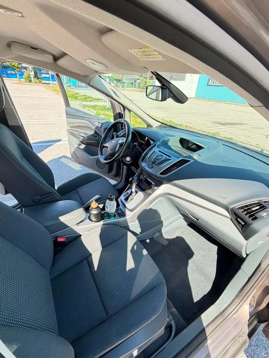 Ford C-Max 2012 photo 2