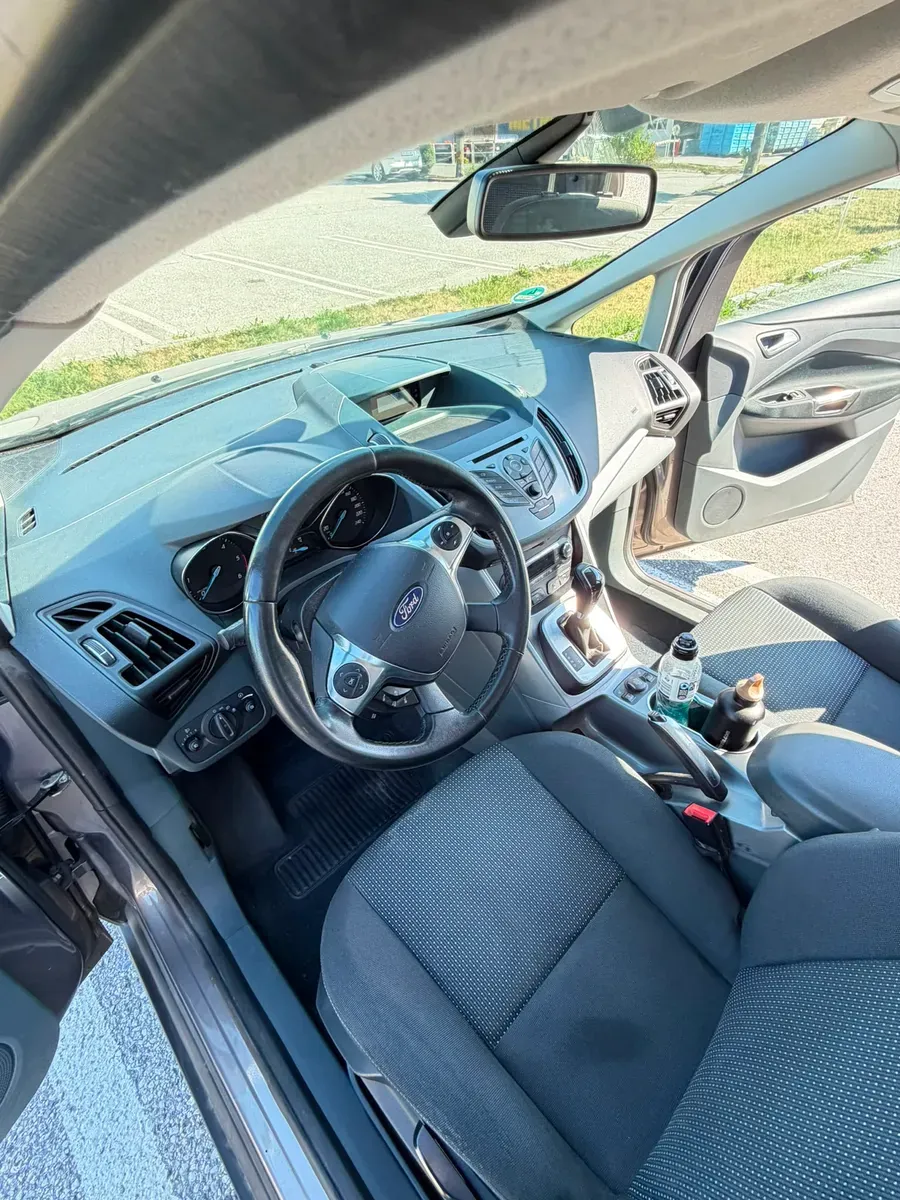 Ford C-Max 2012 photo 3