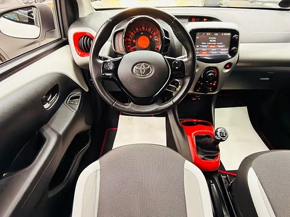 Toyota Aygo 2015 photo 4
