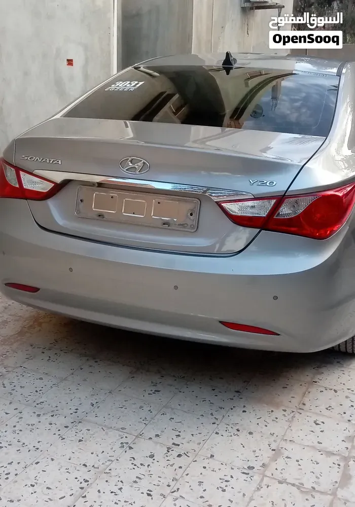 Hyundai Sonata 2011 photo 2