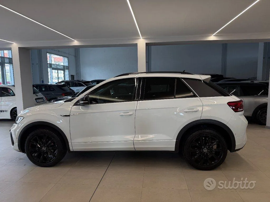 Volkswagen T-Roc 2022 photo 2