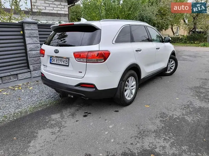 Kia Sorento 2016 photo 5