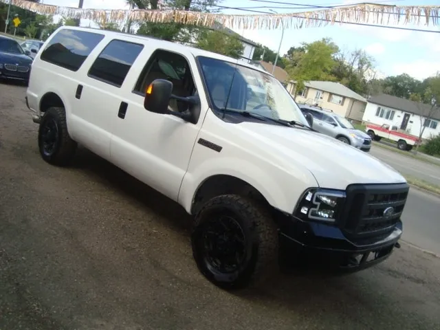 Ford Excursion 2003 photo 4