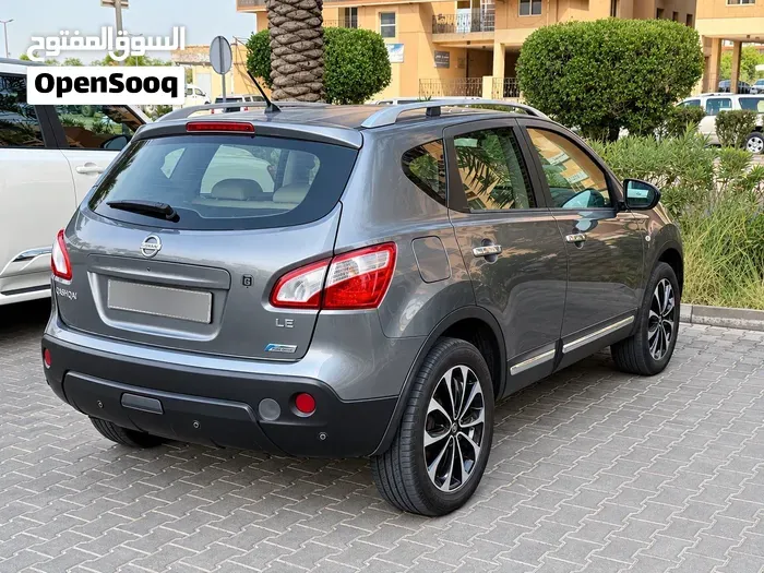 Nissan Qashqai 2013 photo 2