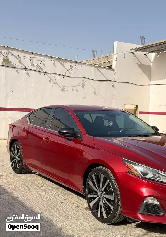 Nissan Altima 2021 photo 2